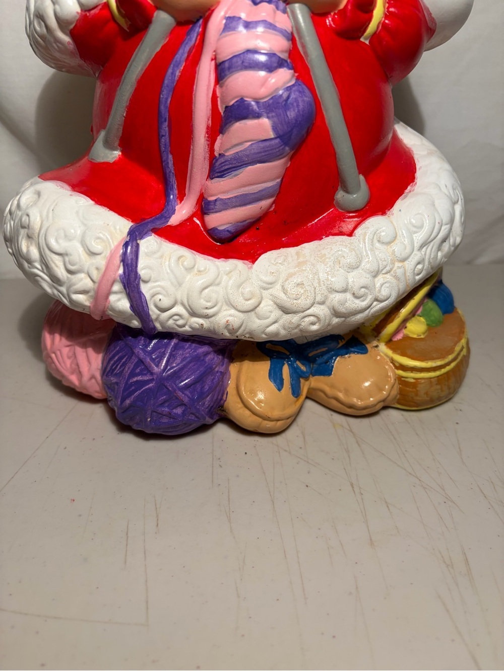 Vintage Mrs. Claus ceramic Knitting Figurine Atlantic Mold Christmas decor - Picture 2 of 12